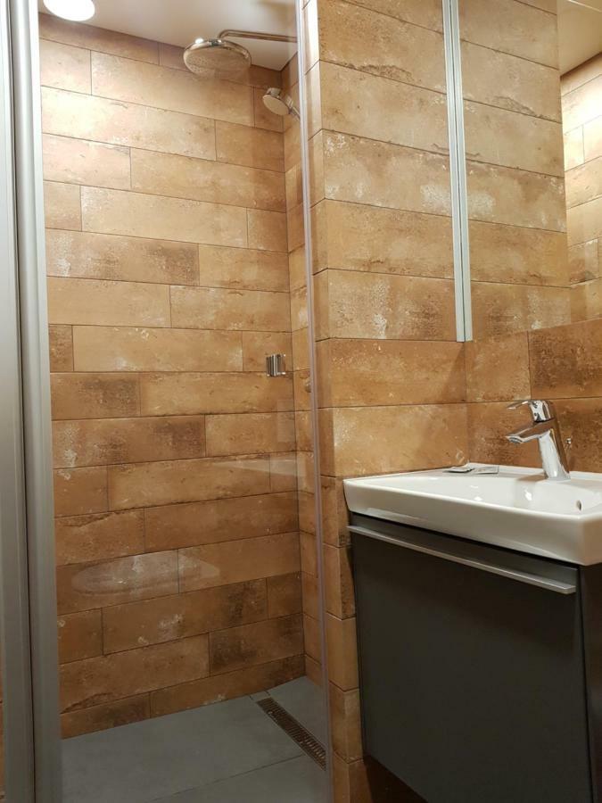 Mona Apartamentai Тельшяй Экстерьер фото